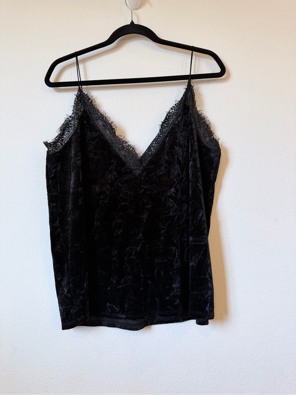 Zara Black Velvet Lace-Trim V-Neck Camisole - Picture 2 of 4